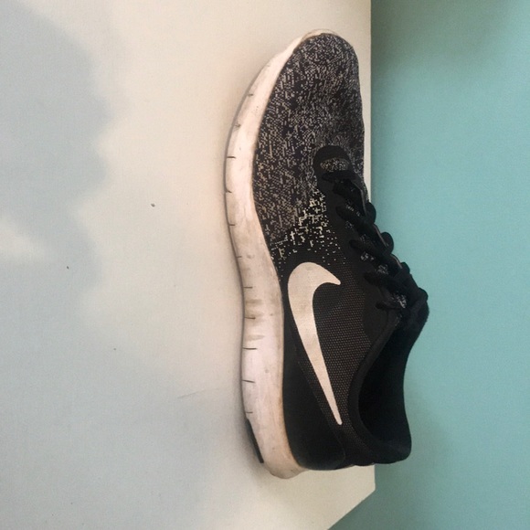 Nike Flex Contact Tennis Shoes - Picture 2 of 2